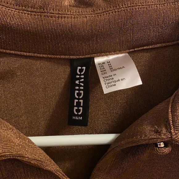 Brown button up shirt size M - Picture 3 of 3